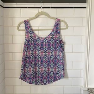 Pattern top women’s small